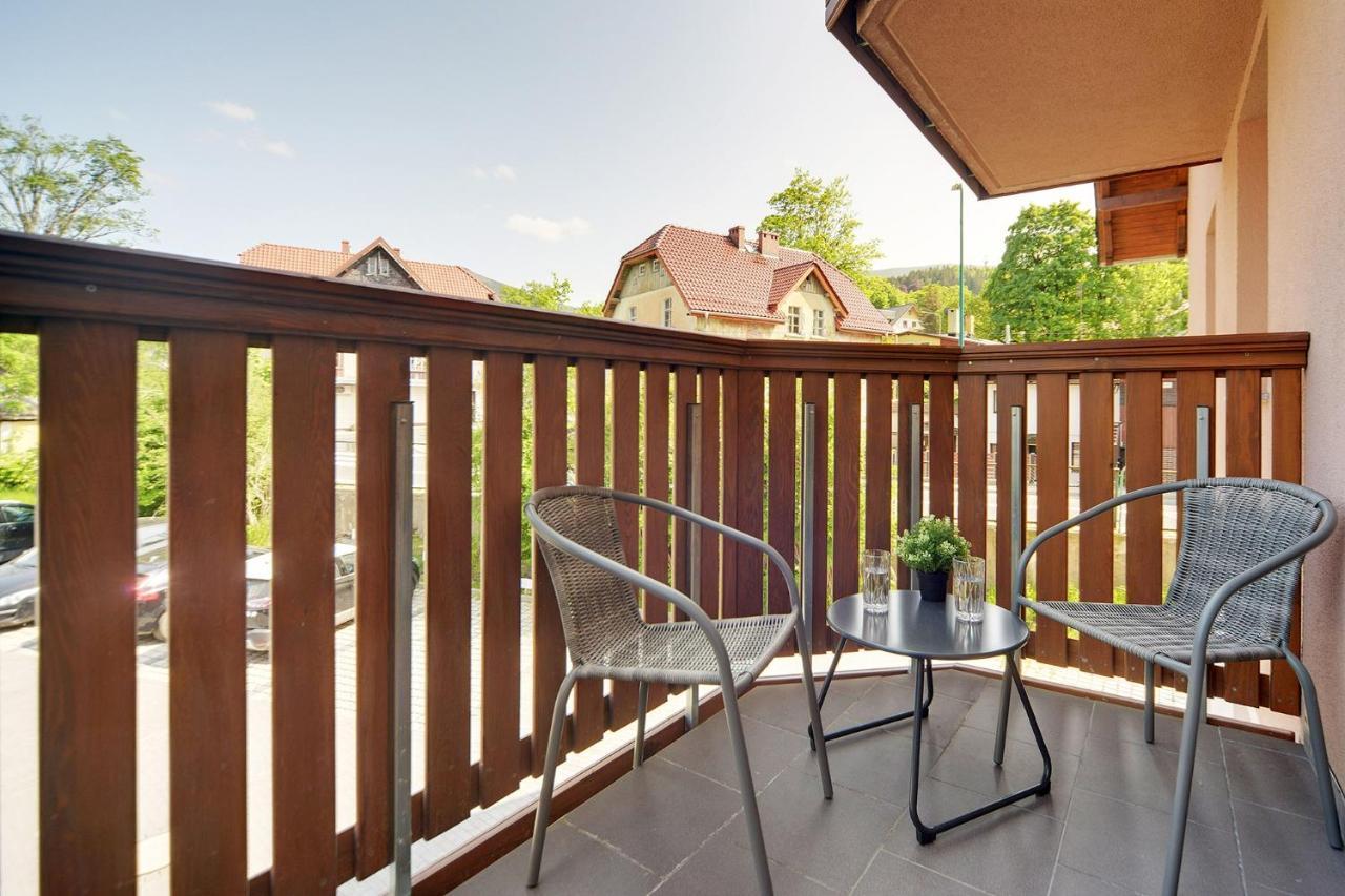 Apartamenty Sun Seasons 24 - Nad Lomnica 14 Centrum Karpacz Exterior photo